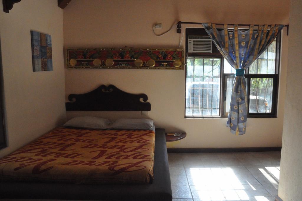 Hacienda La Isla Lodge Sarapiqui Ruang foto