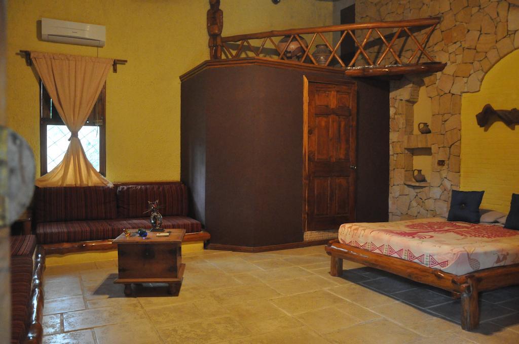 Hacienda La Isla Lodge Sarapiqui Ruang foto
