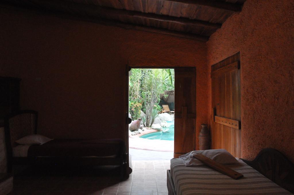 Hacienda La Isla Lodge Sarapiqui Ruang foto