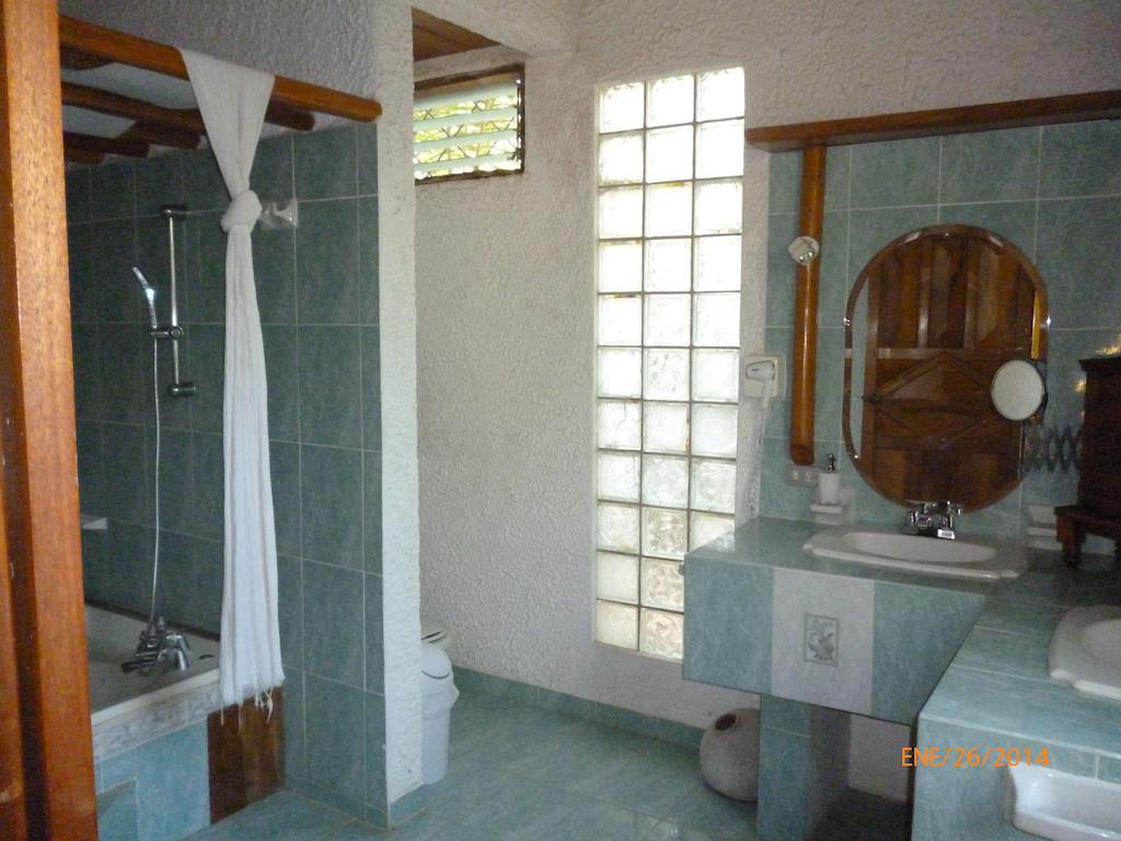 Hacienda La Isla Lodge Sarapiqui Ruang foto