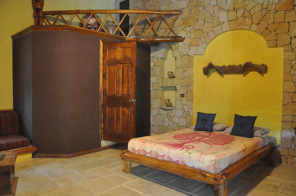 Hacienda La Isla Lodge Sarapiqui Ruang foto