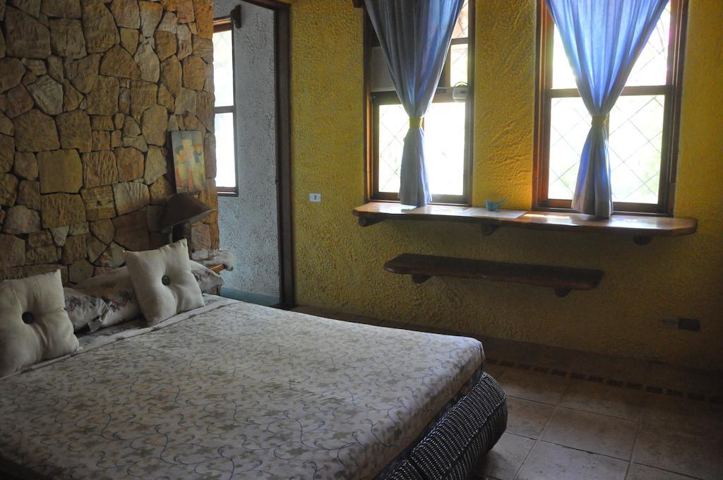 Hacienda La Isla Lodge Sarapiqui Ruang foto
