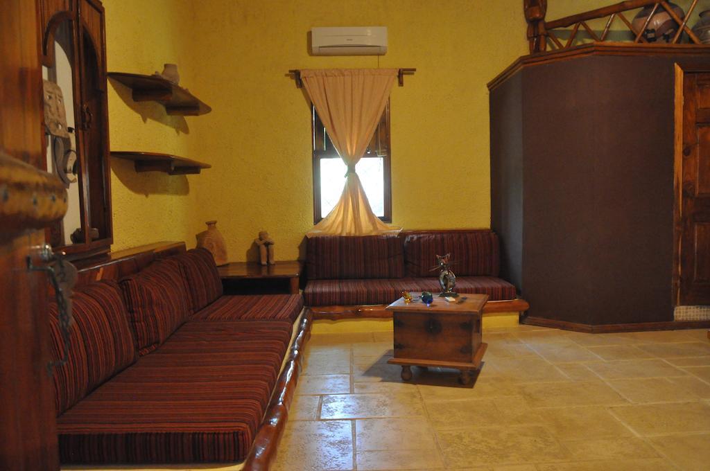 Hacienda La Isla Lodge Sarapiqui Ruang foto