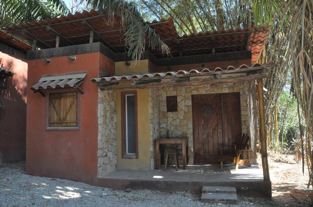 Hacienda La Isla Lodge Sarapiqui Ruang foto