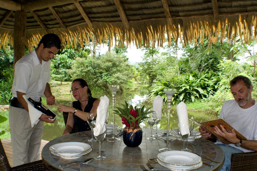 Hacienda La Isla Lodge Sarapiqui Bagian luar foto
