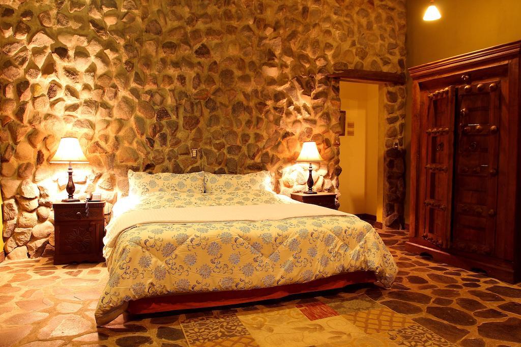 Hacienda La Isla Lodge Sarapiqui Ruang foto