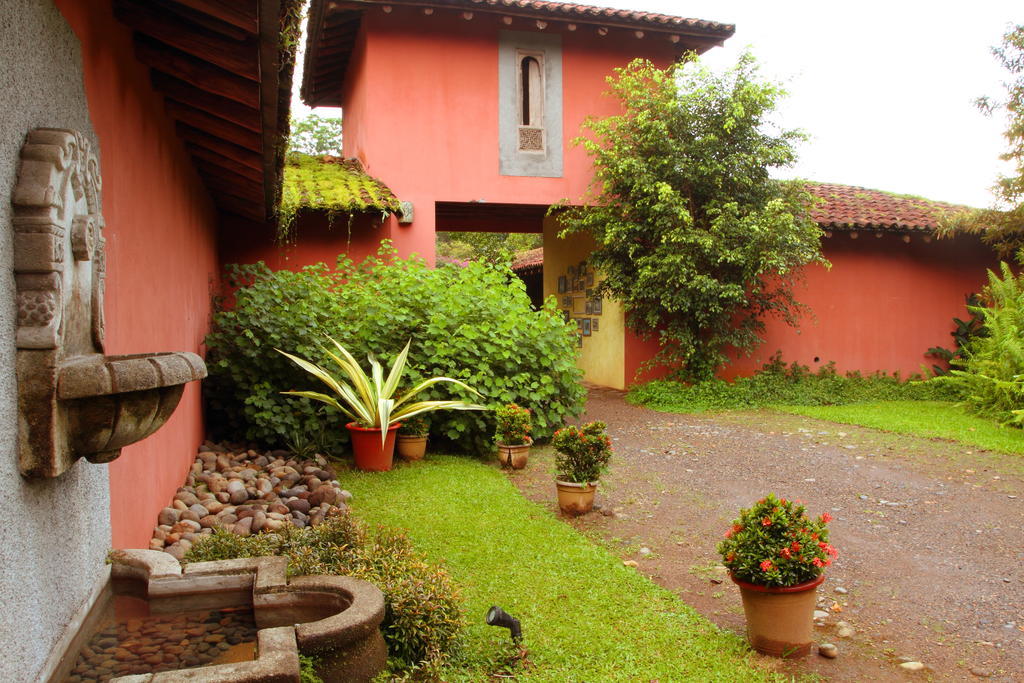 Hacienda La Isla Lodge Sarapiqui Bagian luar foto